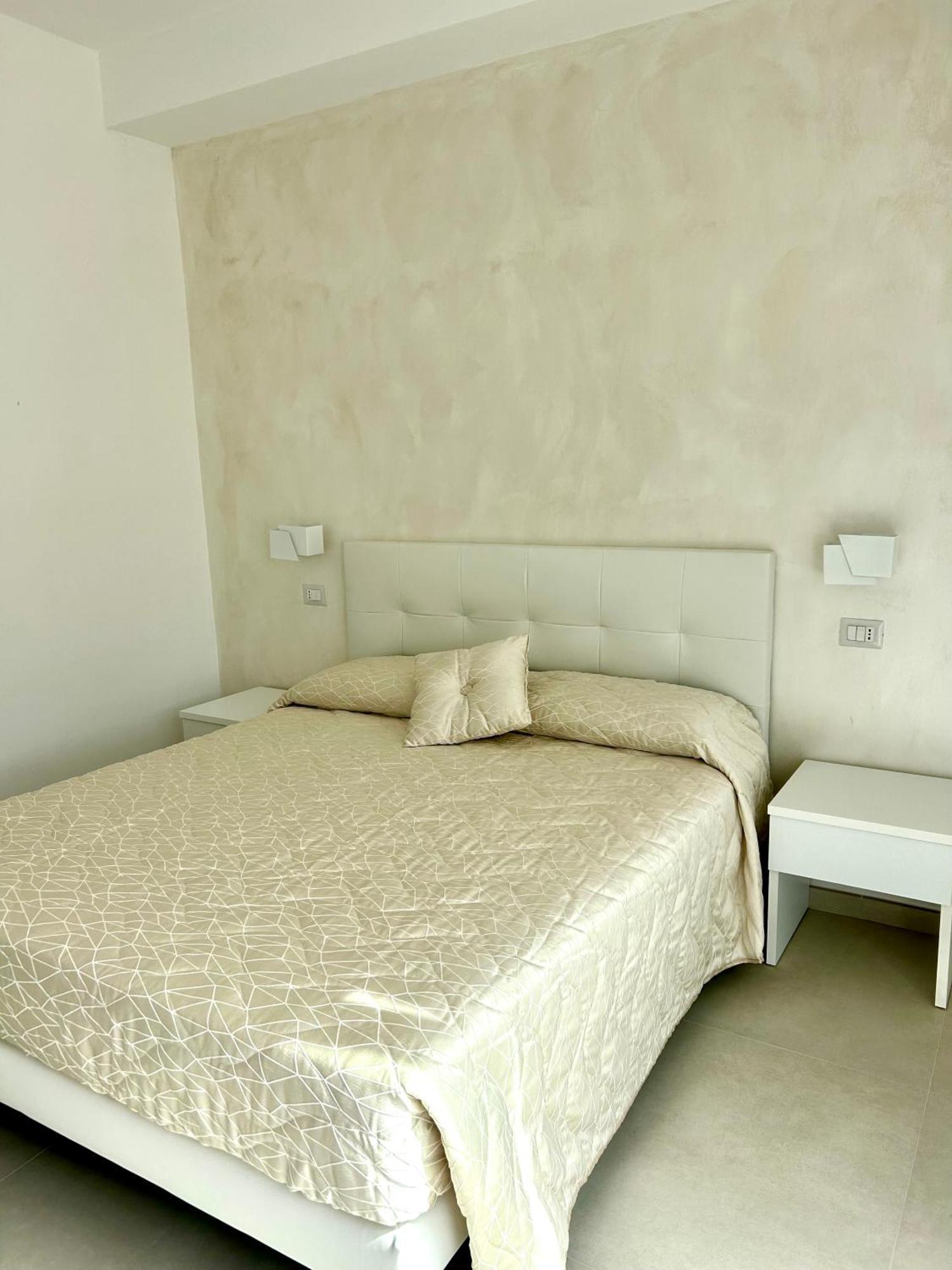 Gemini Luxury Rooms Peschici Exterior foto